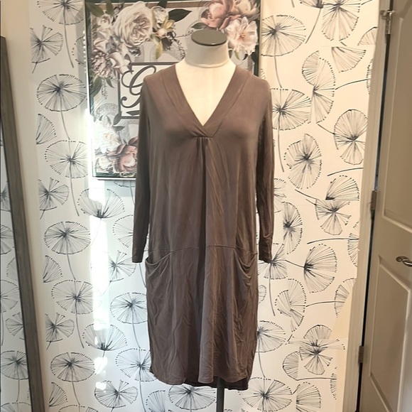 Dolan L Elegant Taupe V-Neck Dress - Picture 2 of 2